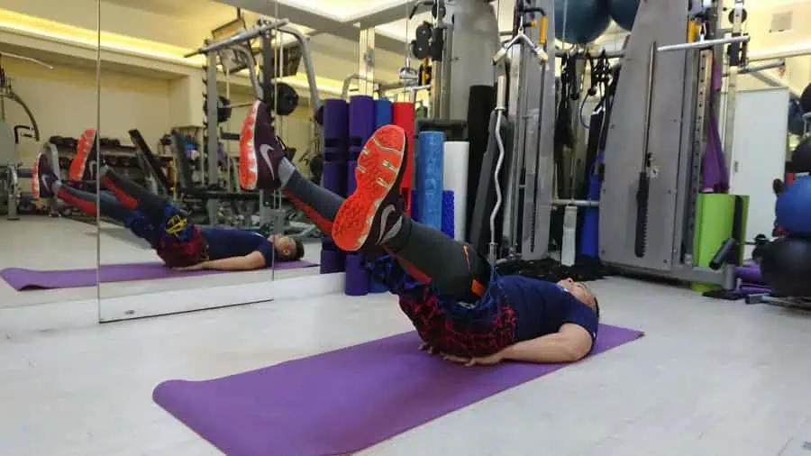 減肚腩運動